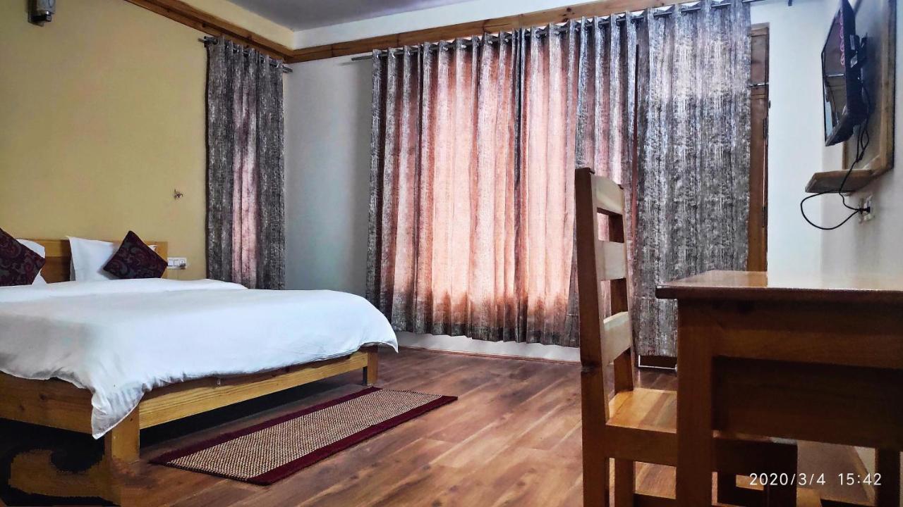Tirthan Grand Riverside Banjār Dış mekan fotoğraf