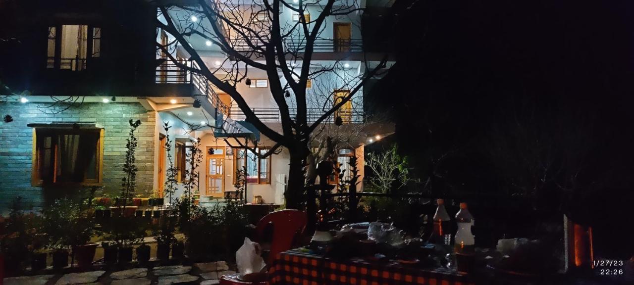 Tirthan Grand Riverside Banjār Dış mekan fotoğraf