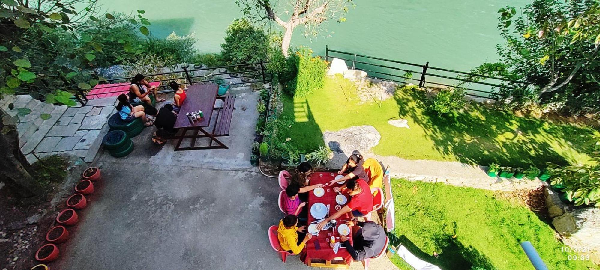 Tirthan Grand Riverside Banjār Dış mekan fotoğraf